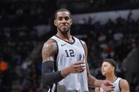 1615963001540009400.jpg 九游客户端-【3.17流言汇总】阿德将被马刺买断 快艇欲补强控卫